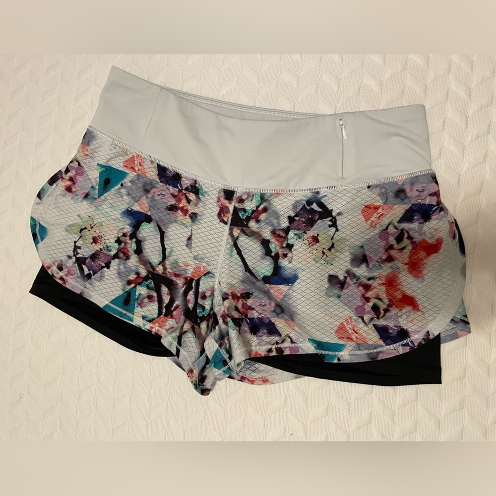 CALIA by Carrie Underwood shorts